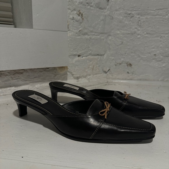 Elegant Black Women's Mules - Picture 3 of 6